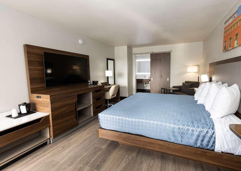 Bhagat Hotels Stone Mountain Atlanta BW Signature Collection Такер Номер фото